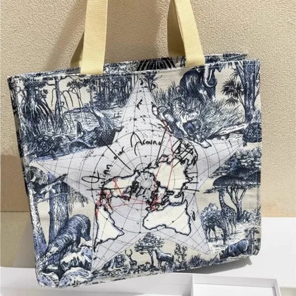 DIOR BEAUTE AROUND THE WORLD TOTE - Picture 1 of 9